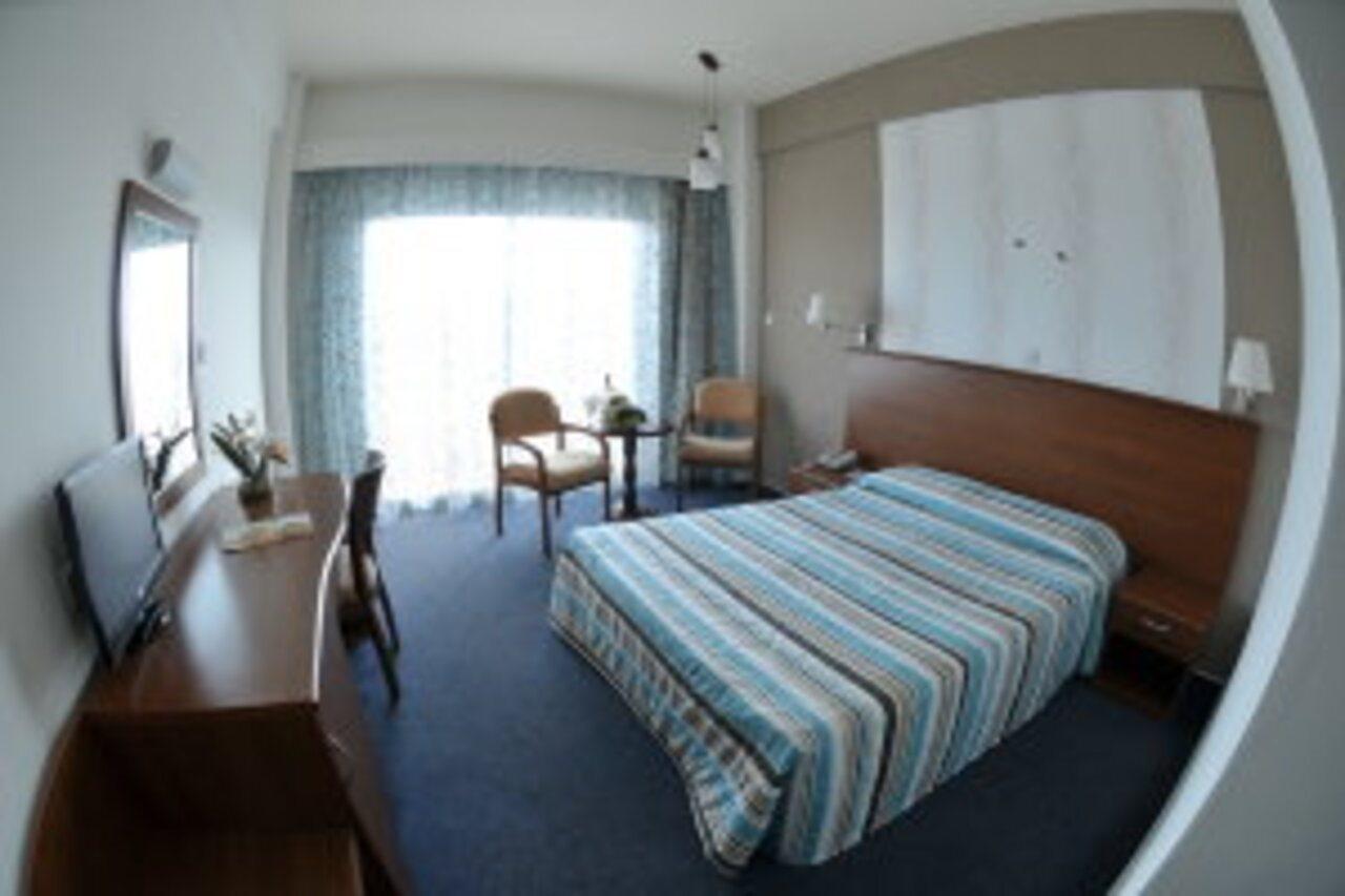 Sentido Kouzalis Beach Hotel Protaras Eksteriør bilde