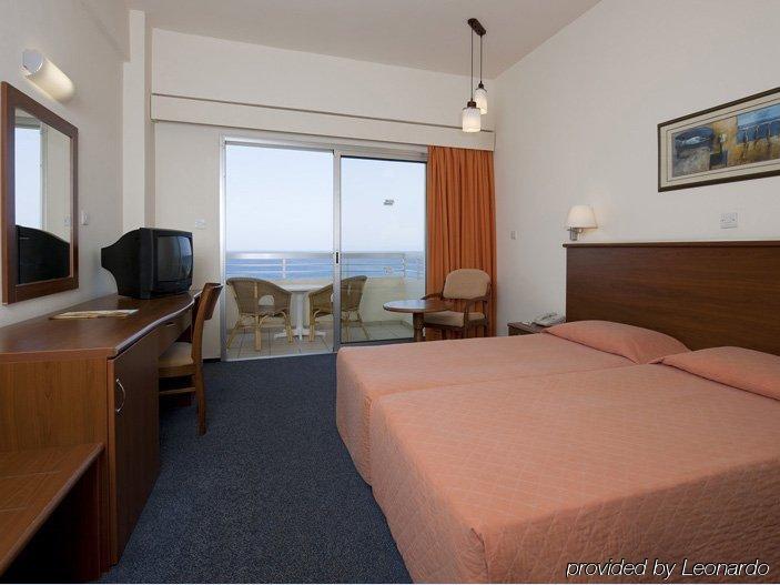 Sentido Kouzalis Beach Hotel Protaras Rom bilde